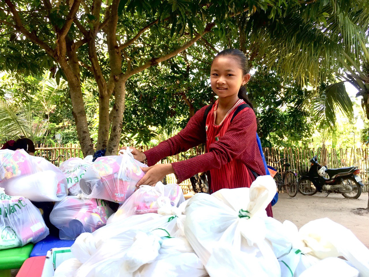 KVLC food drop