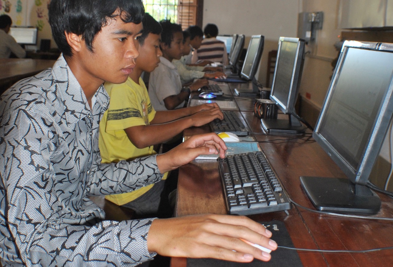 Chey MS Office Class grade 7
